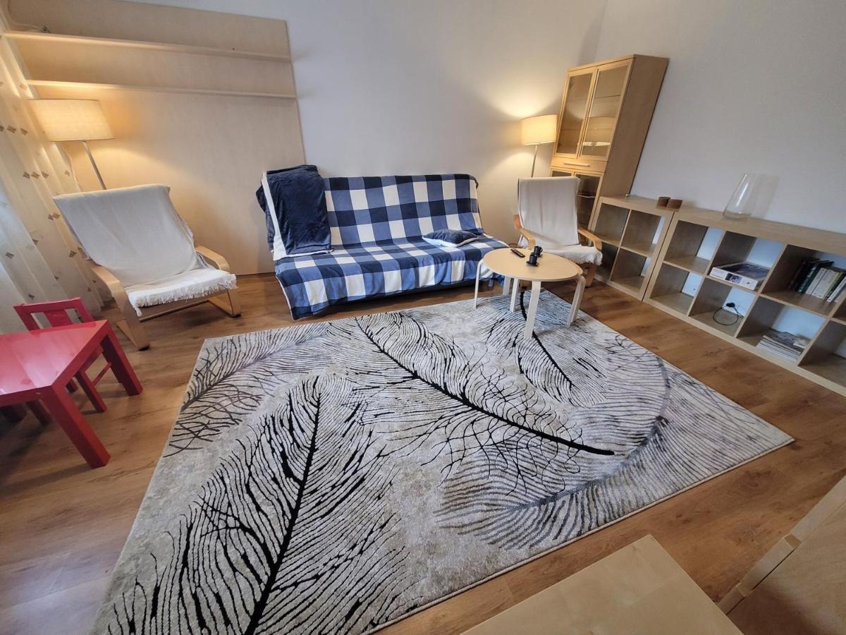 Family Friendly With Kids Room, Quiet And Peaceful بوخارست المظهر الخارجي الصورة