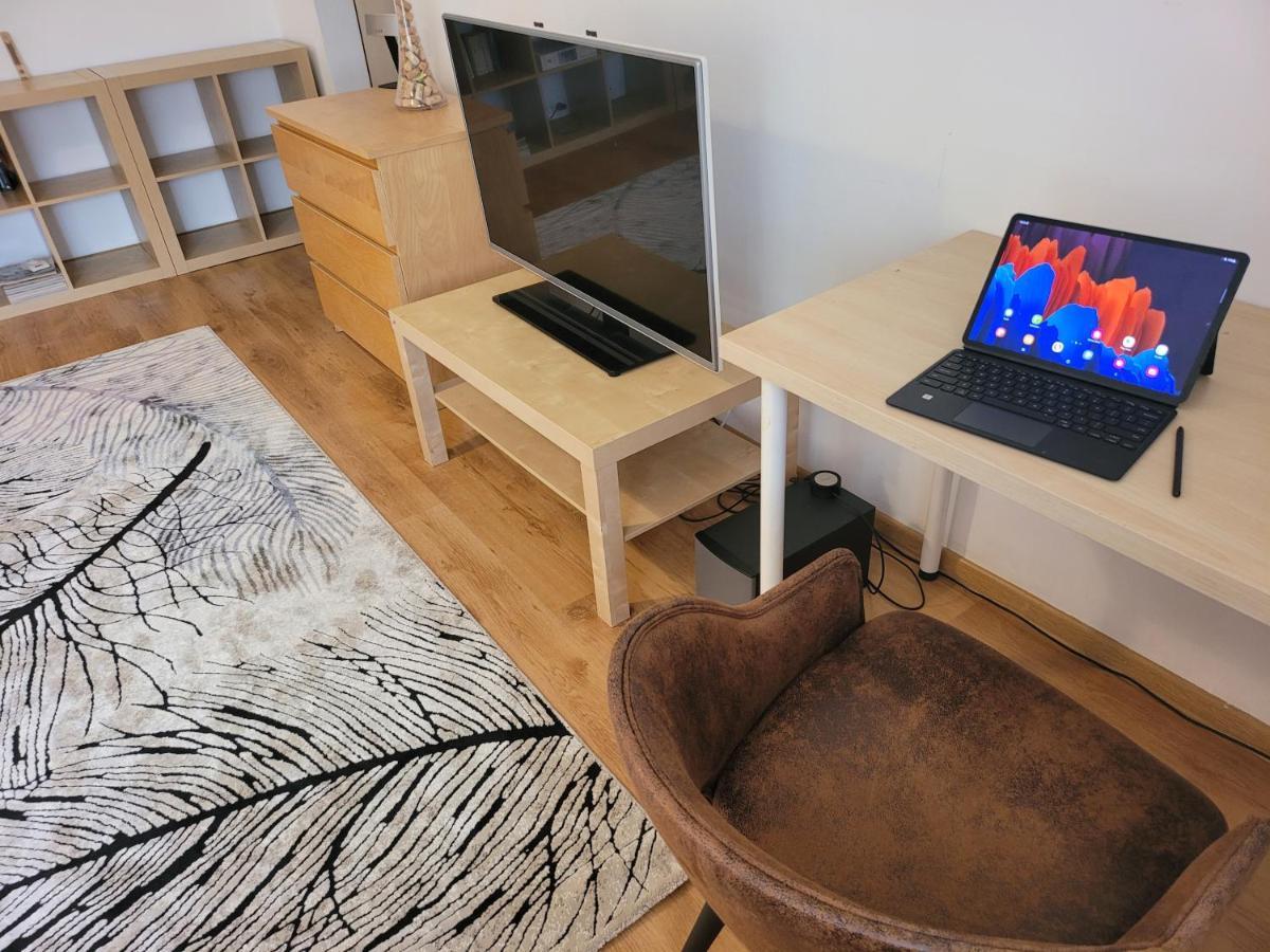 Family Friendly With Kids Room, Quiet And Peaceful بوخارست المظهر الخارجي الصورة