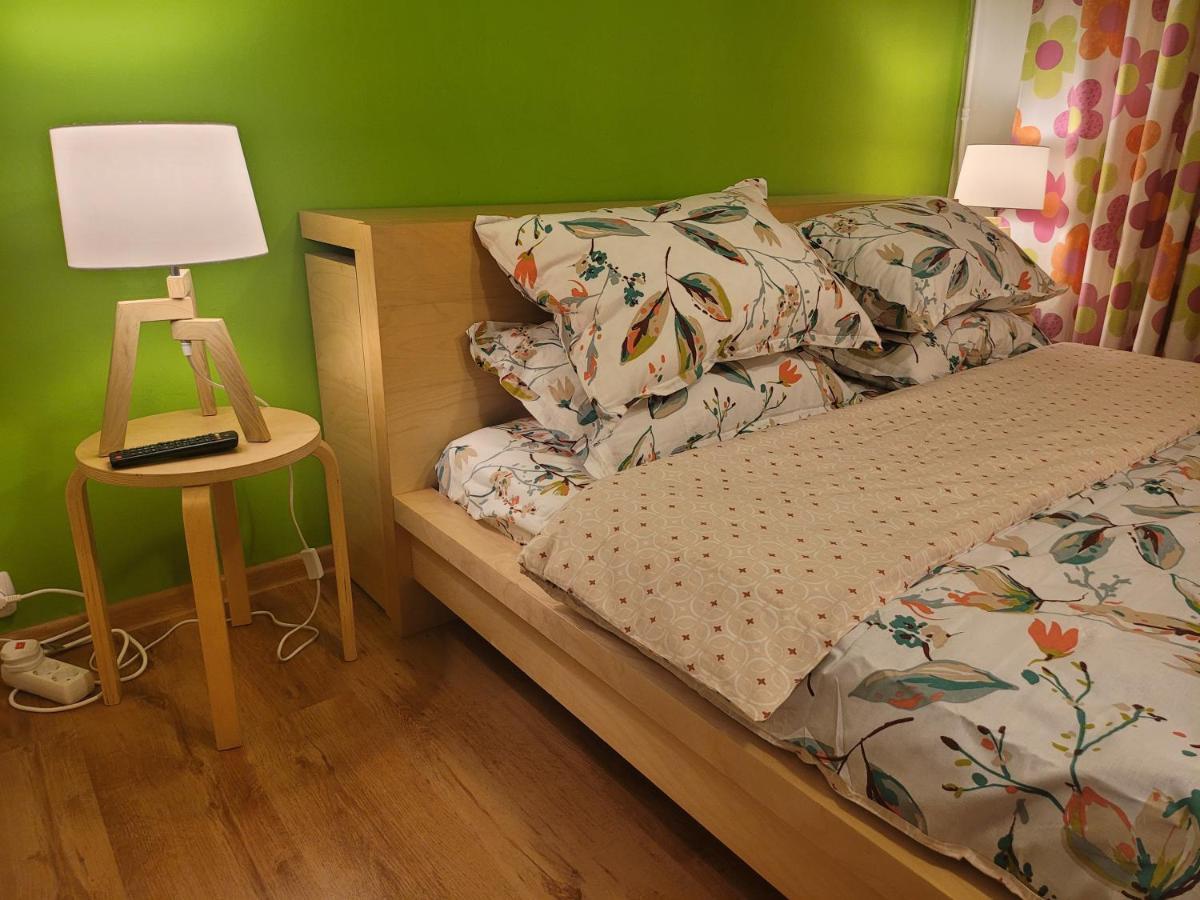 Family Friendly With Kids Room, Quiet And Peaceful بوخارست المظهر الخارجي الصورة